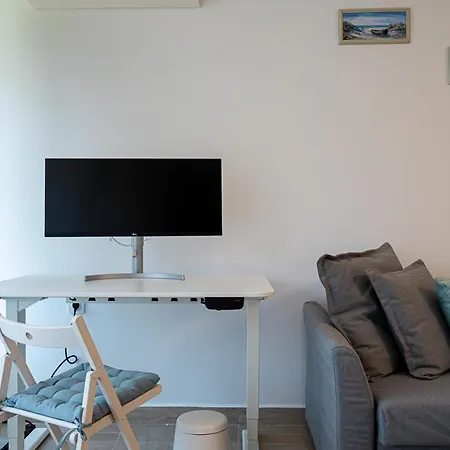 Appartamento Stylish 1-bd In St Constantine And Helena By Flat Mаnager *